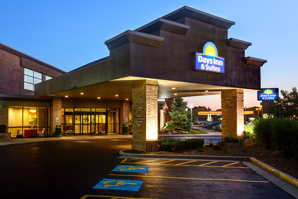 Clarion Hotel Milwaukee Airport Exteriör bild