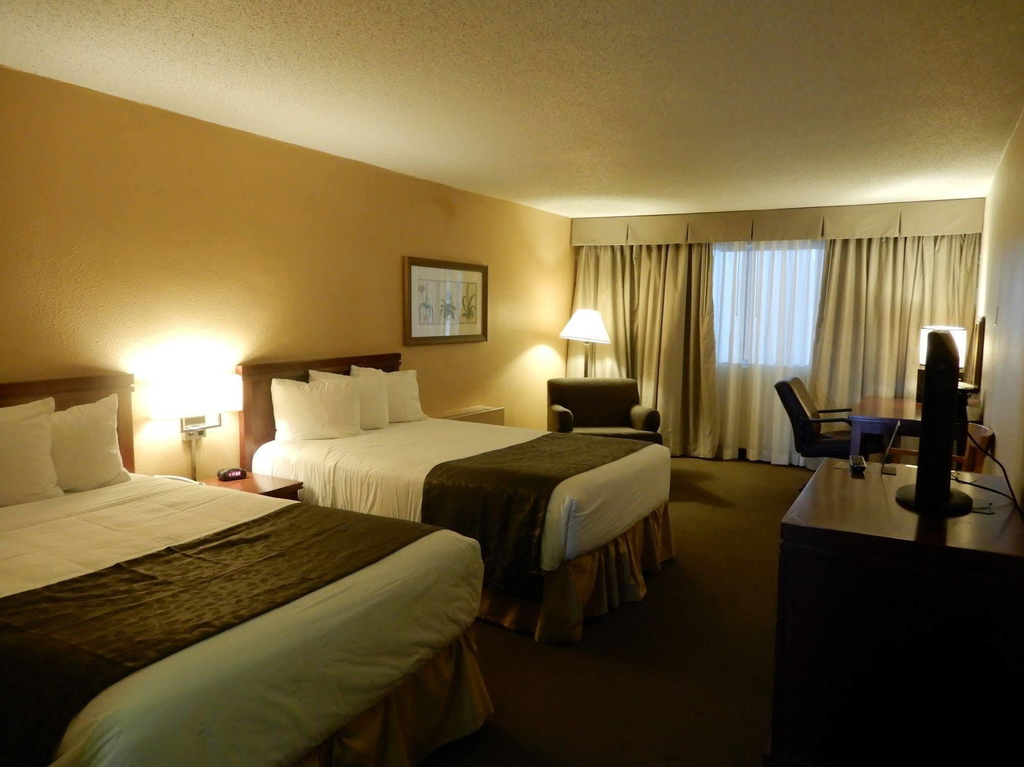 Clarion Hotel Milwaukee Airport Exteriör bild