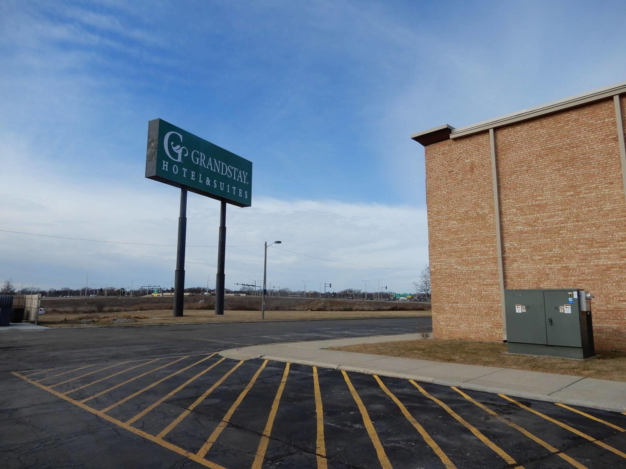 Clarion Hotel Milwaukee Airport Exteriör bild